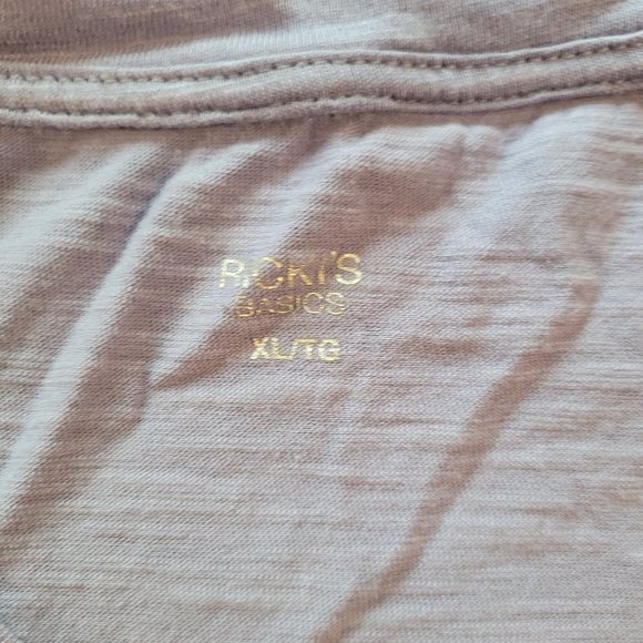 XL Ricki's Basic Purple V-Neck Tee - Picture 4 of 9